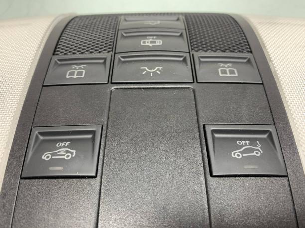 Плафон потолочный Mercedes W204 a2048200823