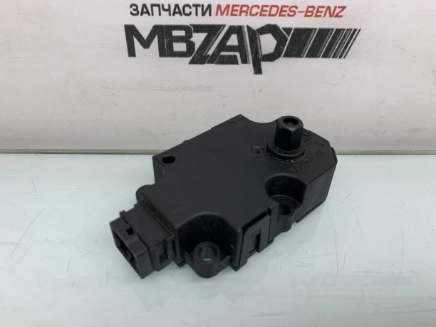 Моторчик заслонки печки Mercedes W222 a0999069600