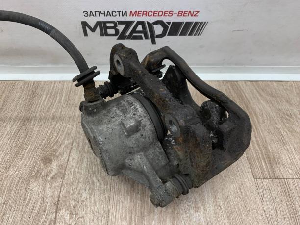 Суппорт передний левый Mercedes w212 a2044212381