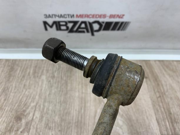 Стойка переднего стабилизатора Mercedes W164 ML a1643202132