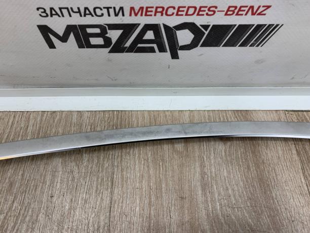 Молдинг двери передней левой Mercedes W221 a2216980180