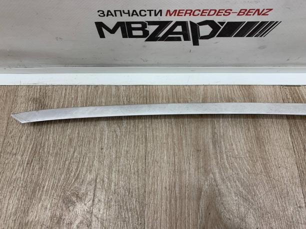 Молдинг двери передней левой Mercedes W221 a2216980180