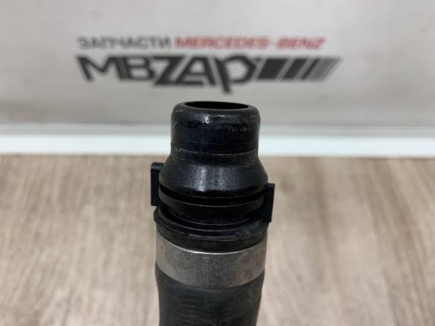 Патрубок охлаждения Mercedes W205 a2058303104