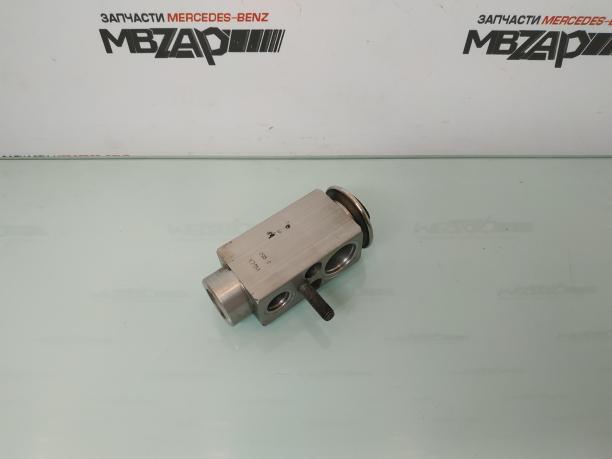 Клапан кондиционера Mercedes w221 a2308300184