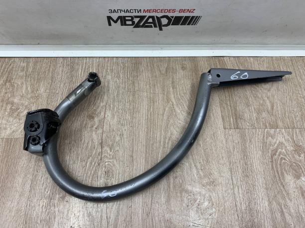 Петля крышки багажника левая Mercedes W205 a2057500328