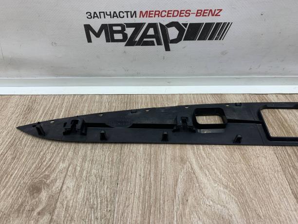 Накладка крышки багажника Mercedes W213 a2137503100