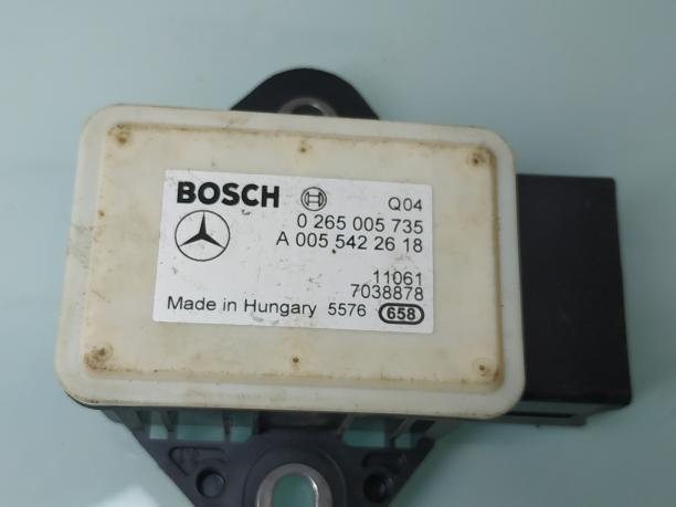 Датчик ускорения Mercedes w212 a0055422618