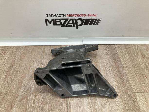 Кронштейн двигателя правый m275 Mercedes w221 a2752232604