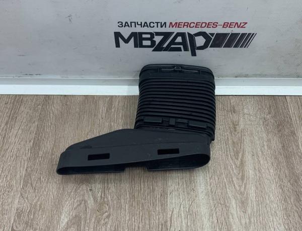 Впускной воздуховод левый m276 Mercedes w205 a2760900511