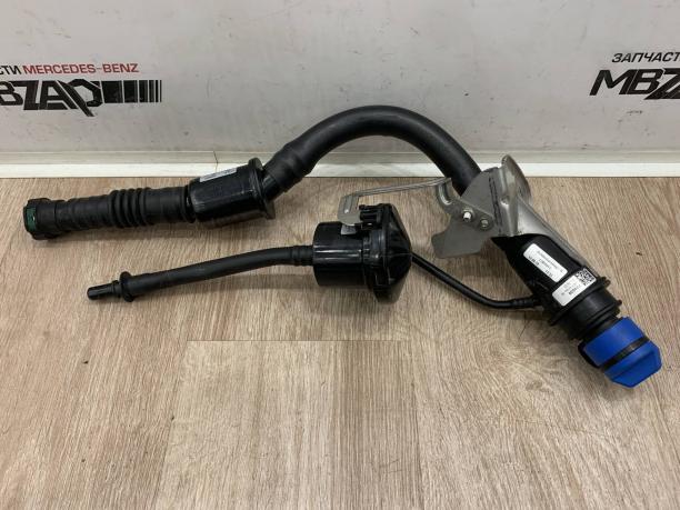 Горловина топливного бака Mercedes W222 S AdBlue a2224704000