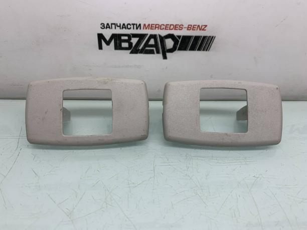 Накладка держателя козырька Mercedes W205 a0998110007