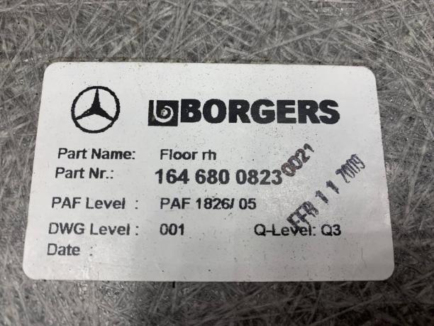 Крышка пола правая Mercedes X164 a1646800823