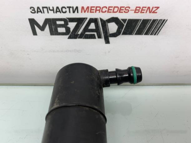 Форсунка омывателя фар Mercedes W204 a2048600447