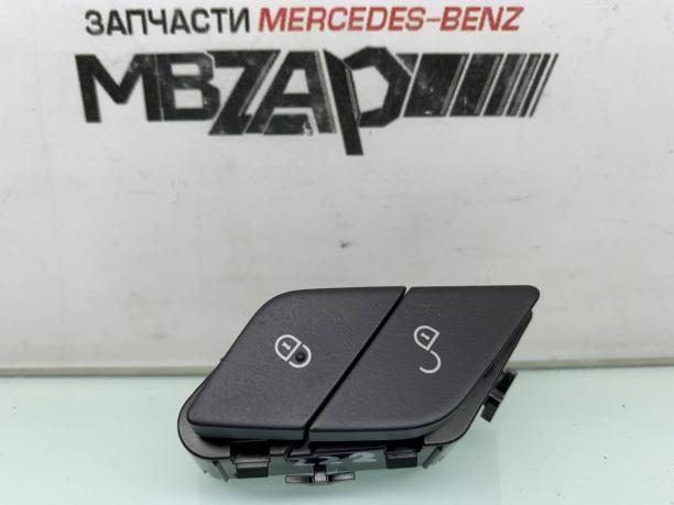 Кнопка центрального замка правая Mercedes W222 a2229057607