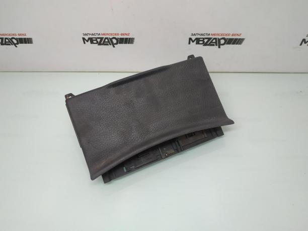 Пепельница Mercedes w221 a2216801552