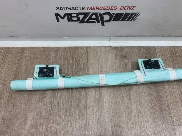 Шторка правая Mercedes w238 a2388601202