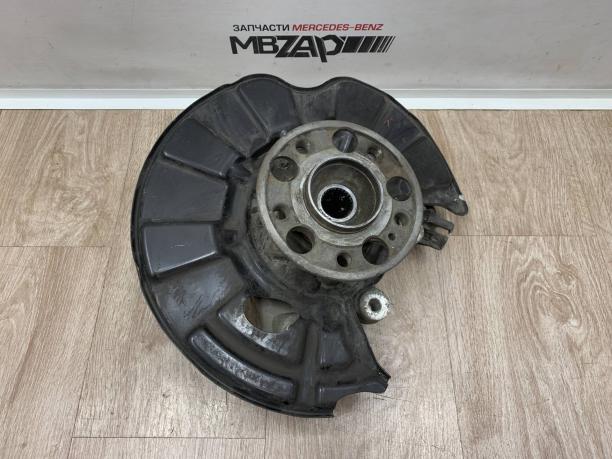 Кулак задний правый Mercedes W222 S a2223501041