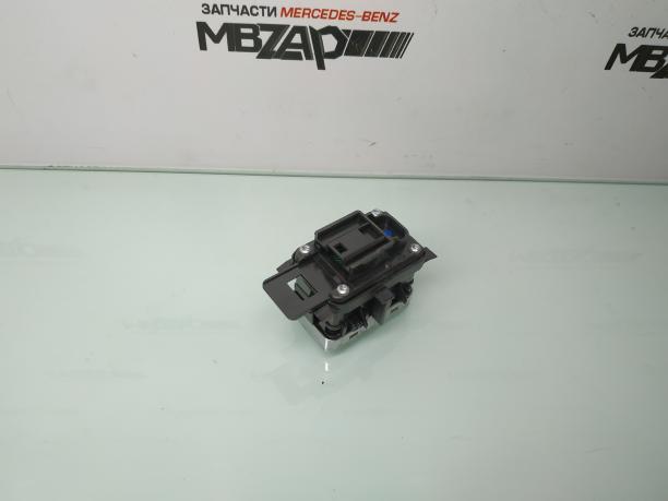 Кнопка стеклоподъемника Mercedes W221 S 221 a2218706051