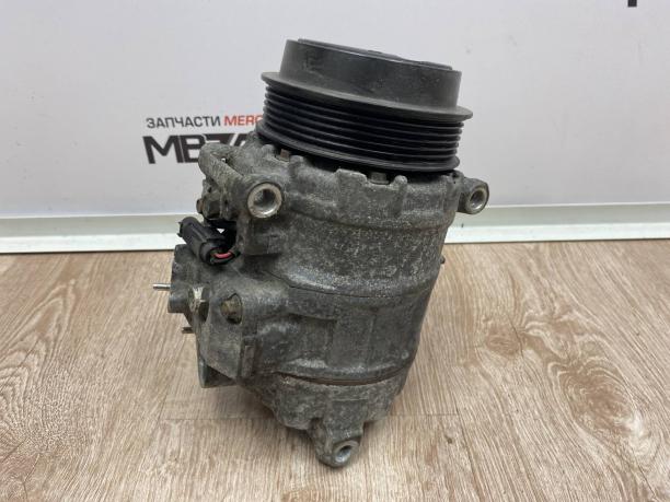 Компрессор кондиционера m273 Mercedes W221 a0022307711