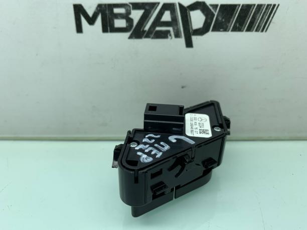 Кнопка центрального замка левая Mercedes W222 a2229057507