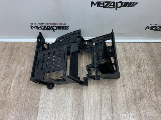 Кронштейн блока в багажнике Mercedes W205 a2055453040