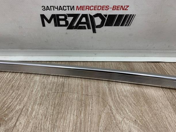 Молдинг крыши правый Mercedes W204 a2046902280