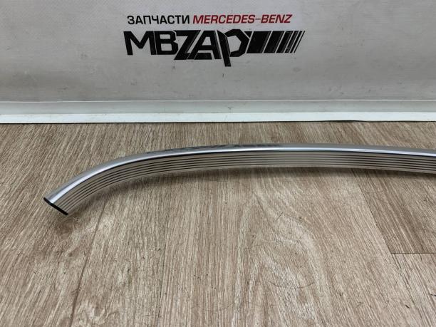 Молдинг крыши правый Mercedes W204 a2046902280