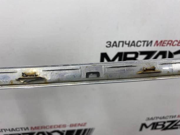 Молдинг багажника Mercedes W221 a2217580181