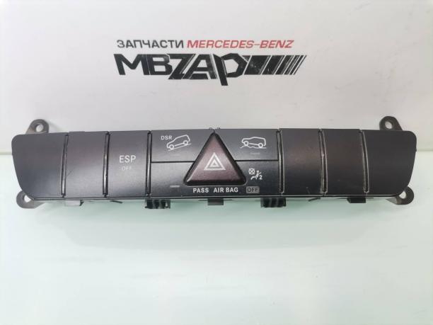 Блок кнопок центральной консоли Mercedes W164 a1648703410