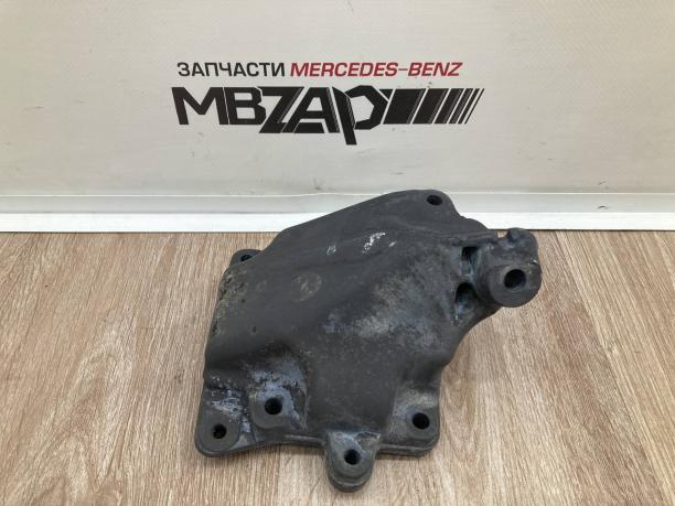 Кронштейн двигателя левый Mercedes W164 a2722234104