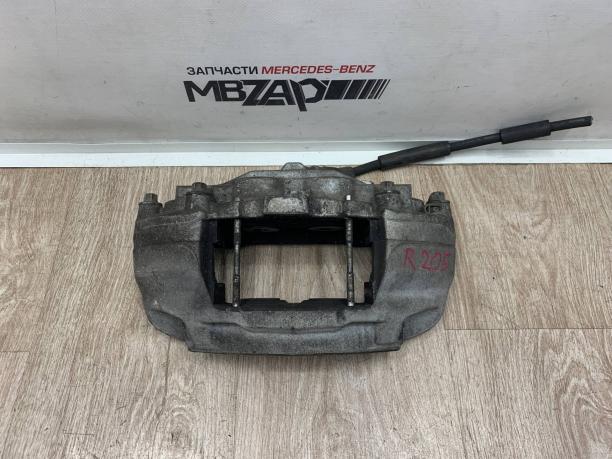 Суппорт передний правый Mercedes W205 a0114219298