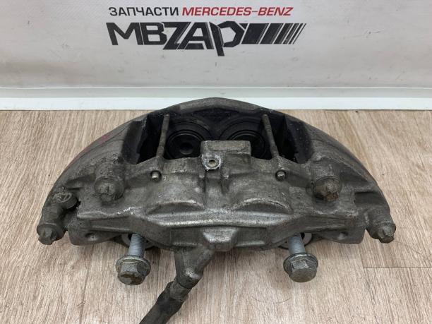 Суппорт передний правый Mercedes W205 a0114219298