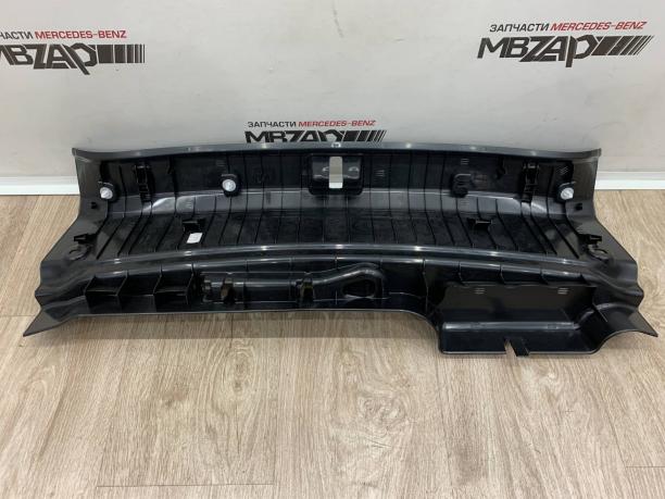 Накладка замка багажника Mercedes W213 a2136905105