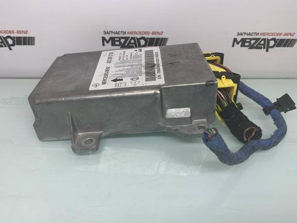 Блок управления AIRBAG Mercedes W212  a2129010700