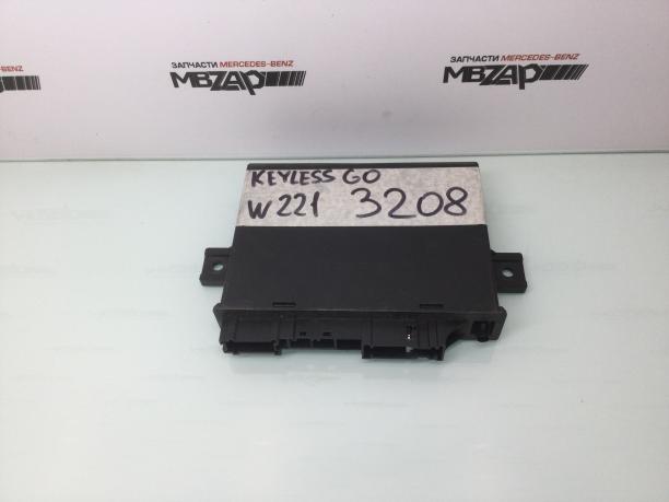 Блок keyless go Mercedes W221 a2218702292