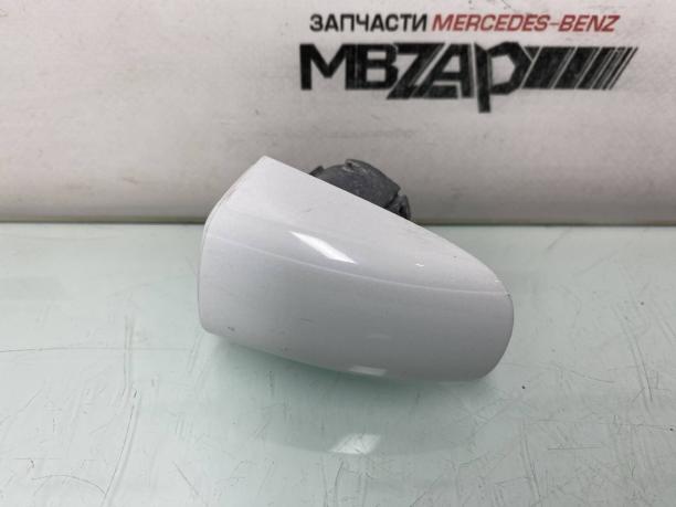 Уголок правой ручки двери Mercedes W447 V class a4477600316