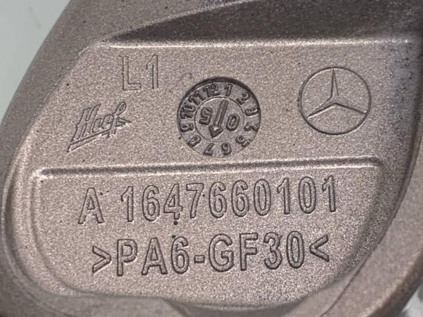 Ручка двери левая Mercedes W164 a1647660101