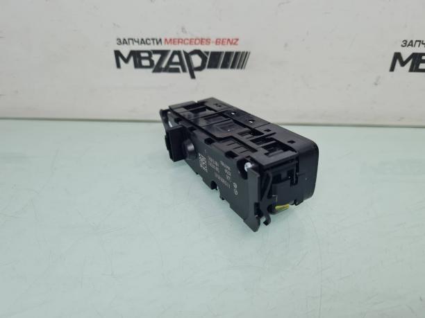 Блок кнопок управления левый Mercedes W213 a2139059505