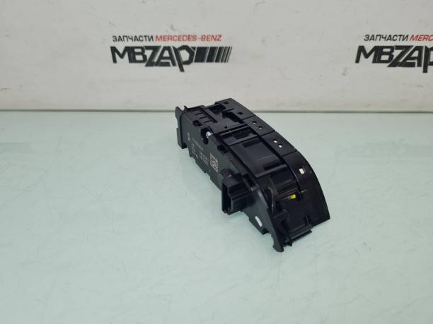 Блок кнопок управления левый Mercedes W213 a2139059505