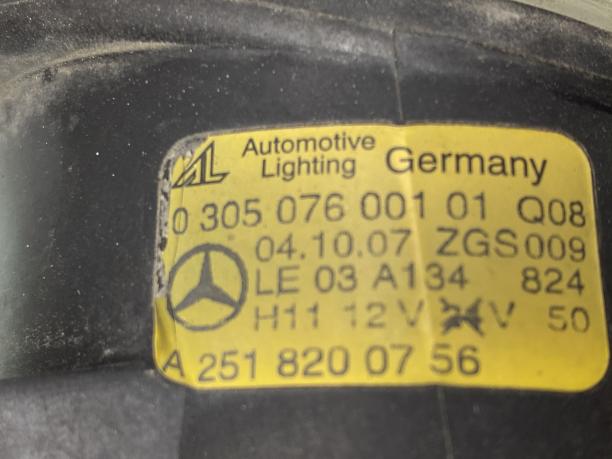 Фара противотуманная левая Mercedes x164 GL a2518200756