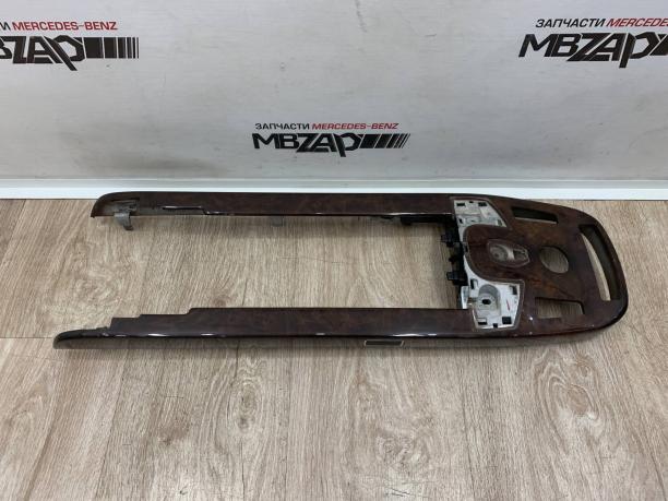 Накладка подлокотника Mercedes W221 a2216800234