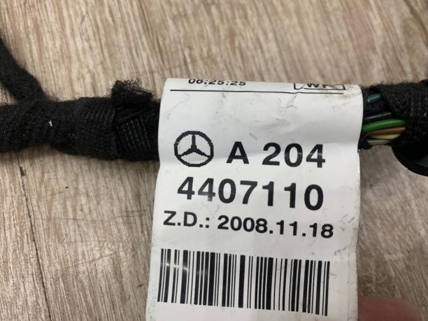 Проводка передней правой двери Mercedes W204 a2044407110