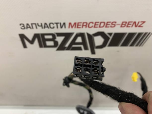 Проводка передней правой двери Mercedes W204 a2044407110