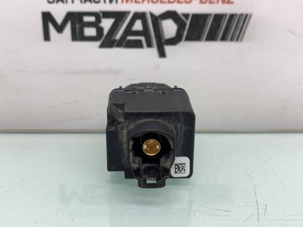 Камера бокового зеркала Mercedes W222 S дефект a0009054302