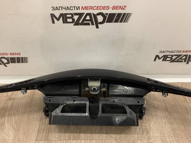 Накладка торпедо Mercedes W221 черный ясень a2216800393