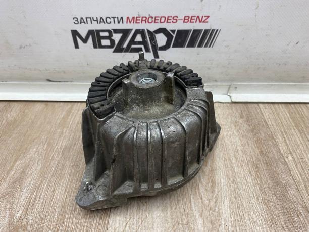 Подушки двигателя m651 Mercedes W204 a2042400317