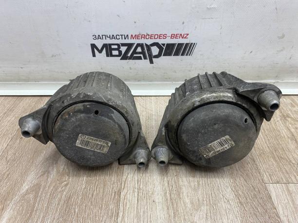 Подушки двигателя m651 Mercedes W204 a2042400317