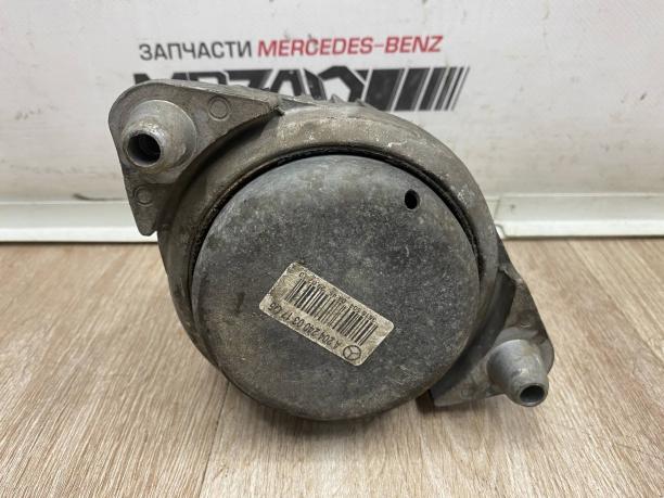 Подушки двигателя m651 Mercedes W204 a2042400317