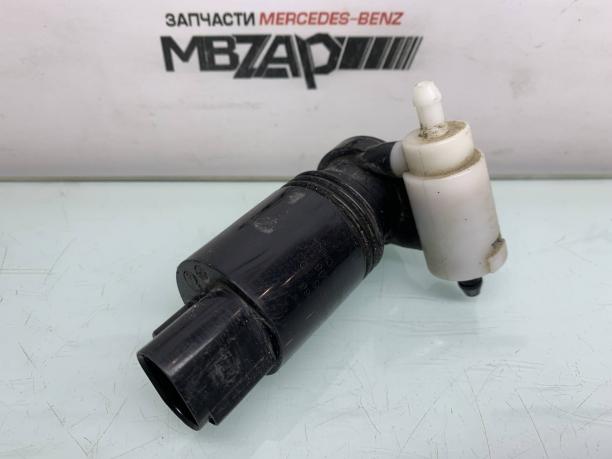 Насос омывателя лобового стекла Mercedes W164 ML a1648690321