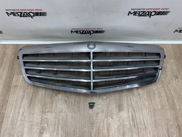 Решетка радиатора Mercedes W212 E 212 a2128800183